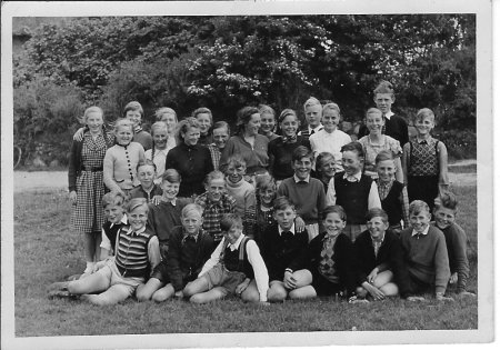 015-16. Morsumer Schulklasse ca. 1957.jpg.medium.jpeg