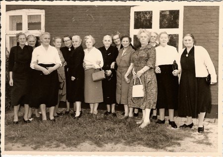 016-17. Goldene Konfirmation in Keitum 1958.jpg.medium.jpeg