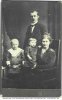 017-18. Familie Munk.jpg.small.jpeg